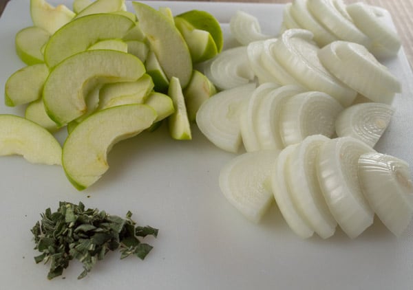 apples-onions-and-sage