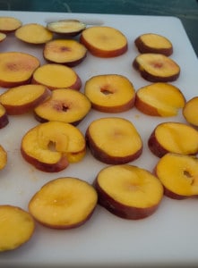 slice-the-peaches