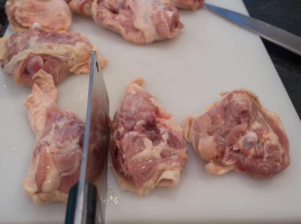 cut-chicken-thighs-into-equal-sizes